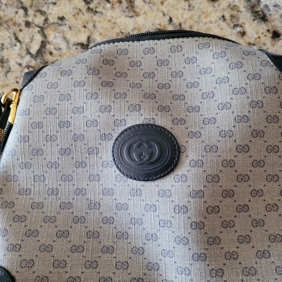 Vintage Gucci GG Monogram Crossbody Bag - Picture 4 of 15